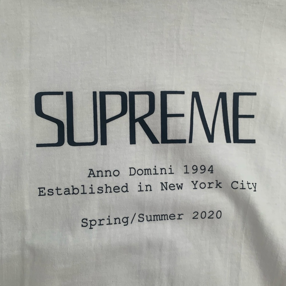 SUPREME T SHIRT